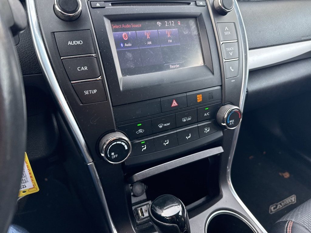 2017 Toyota Camry SE Automatic - 22974625 - 10