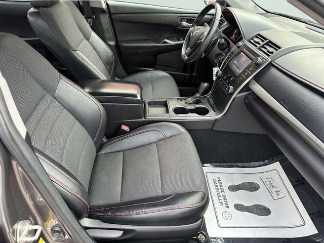 2017 Toyota Camry SE Automatic - 22956115 - 11