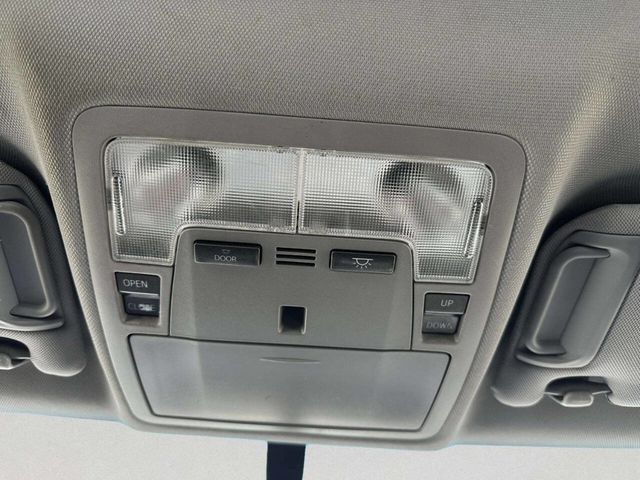 2017 Toyota Camry SE Automatic - 22956115 - 15