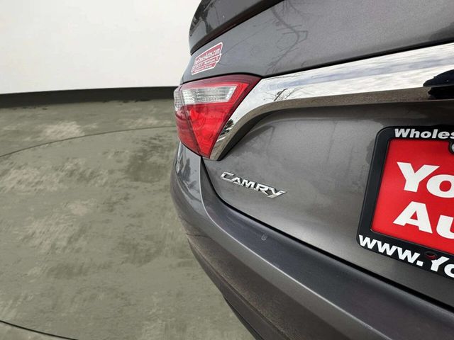 2017 Toyota Camry SE Automatic - 22956115 - 24