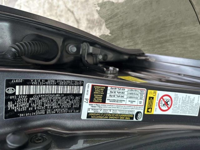 2017 Toyota Camry SE Automatic - 22956115 - 26