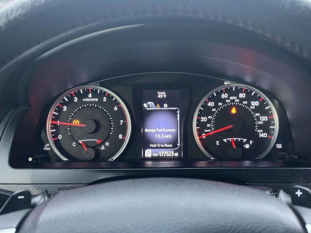2017 Toyota Camry SE Automatic - 22962417 - 14
