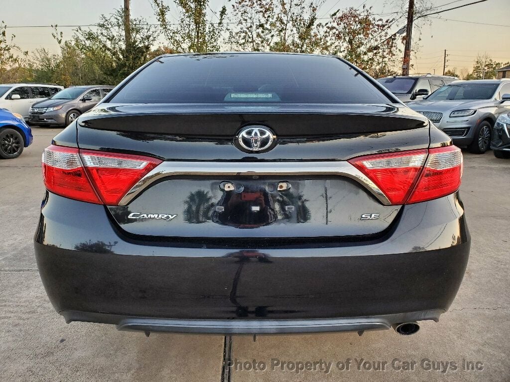 2017 Toyota Camry SE Automatic - 22716391 - 11