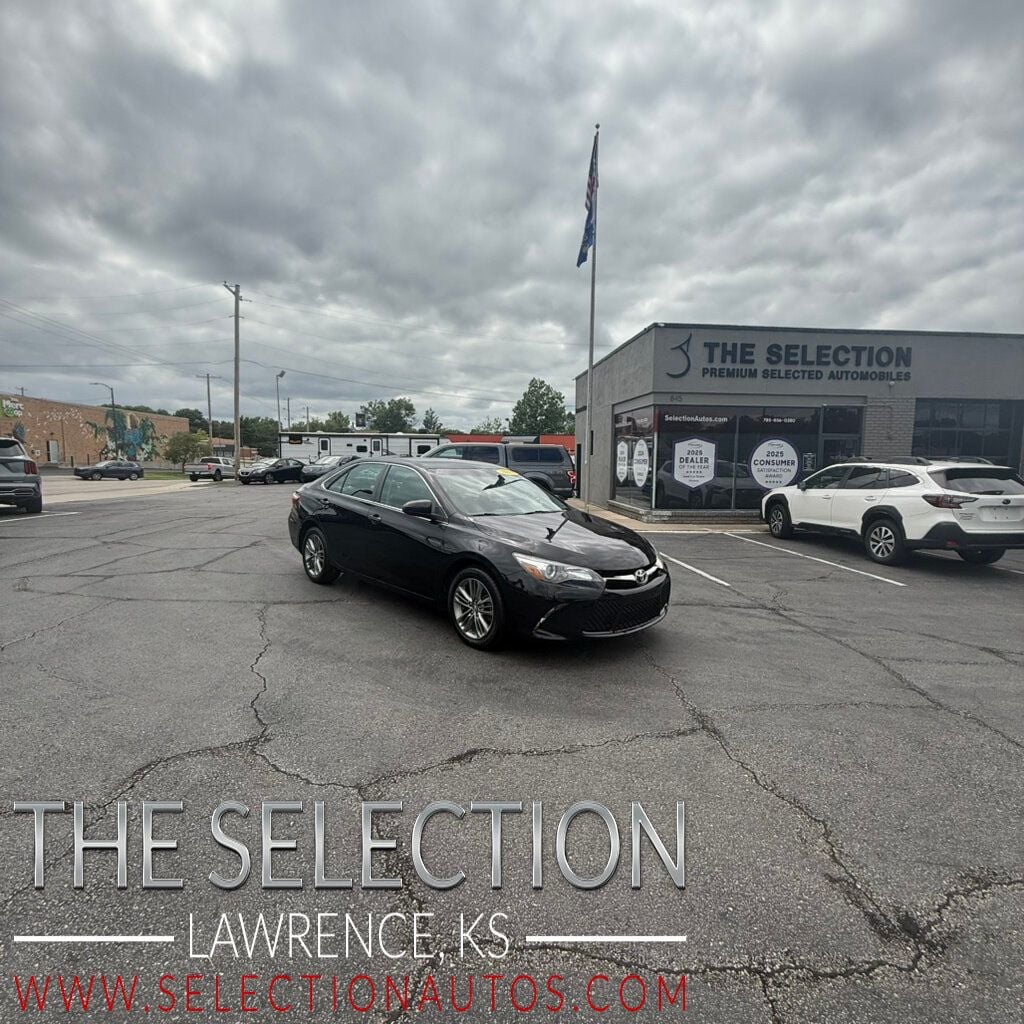 2017 Toyota Camry SE AUTOMATIC W/ENTUNE 6.1 & 17" ALLOYWHEELS - 23033778 | Video 1