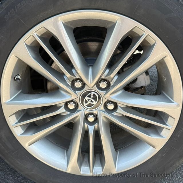 2017 Toyota Camry SE AUTOMATIC W/ENTUNE AUDIO 6.1 & 17'' ALLOY WHEELS - 23031082 - 38