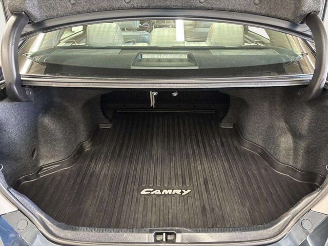 2017 Toyota Camry XLE Automatic - 23010686 - 9