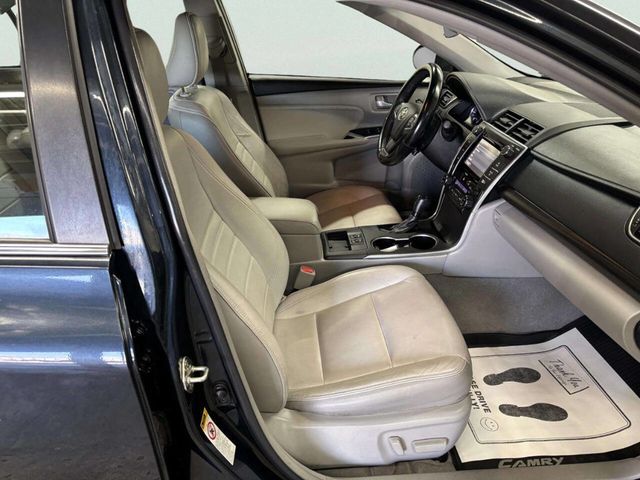 2017 Toyota Camry XLE Automatic - 23010686 - 19