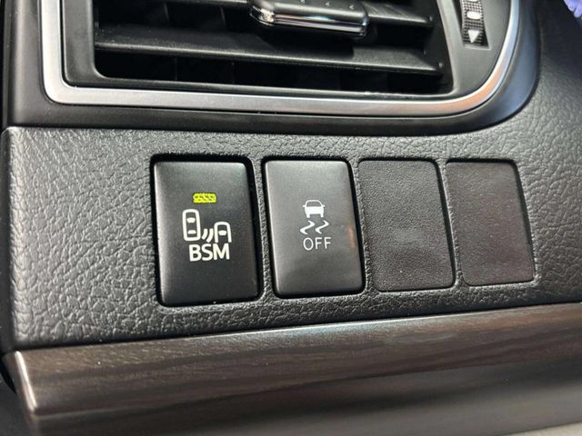 2017 Toyota Camry XLE Automatic - 23010686 - 31