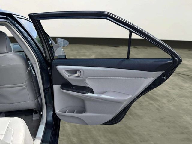 2017 Toyota Camry XLE Automatic - 23046820 - 15