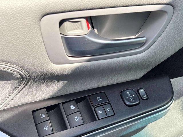 2017 Toyota Camry XLE Automatic - 23046820 - 25