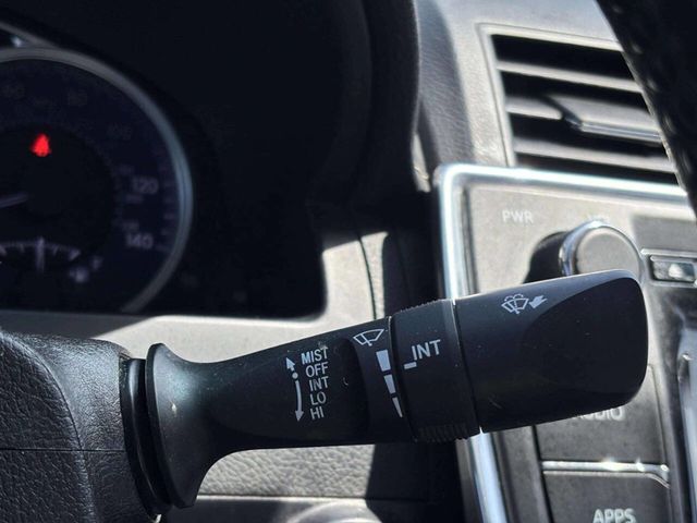 2017 Toyota Camry XLE Automatic - 23046820 - 30