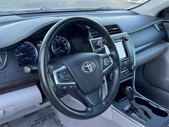 2017 Toyota Camry XLE Automatic - 22638496 - 14