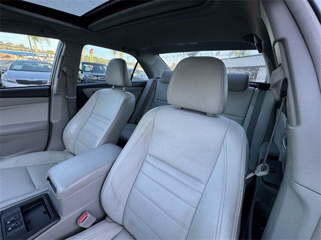 2017 Toyota Camry XLE Automatic - 22638496 - 15