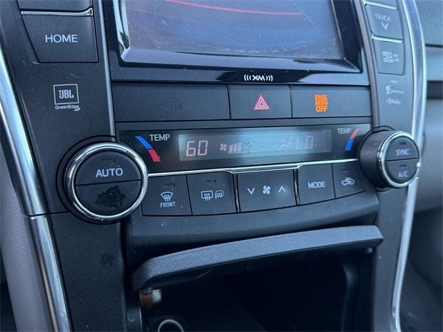 2017 Toyota Camry XLE Automatic - 22638496 - 29