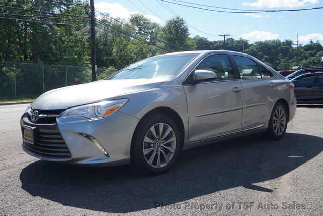 2017 Toyota Camry XLE Automatic NAVI REAR CAMERA HEATED SEATS SUNROOF LOW MILES  - 23045141 - 2