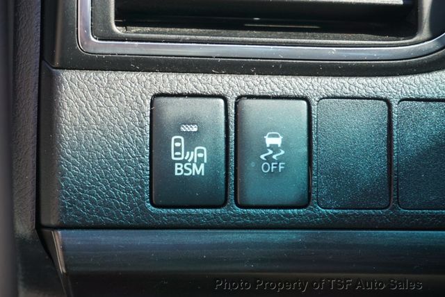 2017 Toyota Camry XLE Automatic NAVI REAR CAMERA HEATED SEATS SUNROOF LOW MILES  - 23045141 - 29