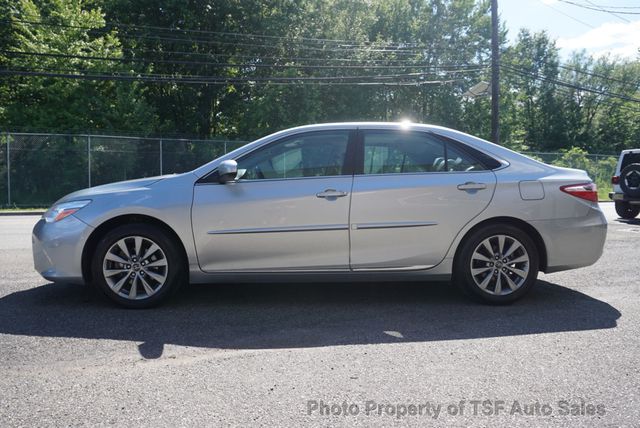 2017 Toyota Camry XLE Automatic NAVI REAR CAMERA HEATED SEATS SUNROOF LOW MILES  - 23045141 - 3