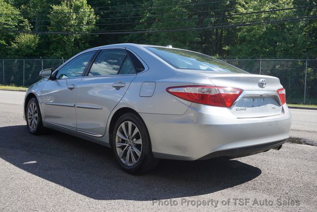 2017 Toyota Camry XLE Automatic NAVI REAR CAMERA HEATED SEATS SUNROOF LOW MILES  - 23045141 - 4