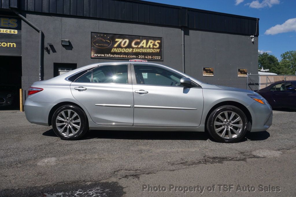 2017 Toyota Camry XLE Automatic NAVI REAR CAMERA HEATED SEATS SUNROOF LOW MILES  - 23045141 - 7