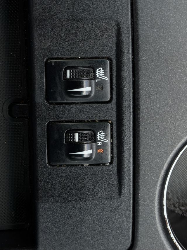 2017 Toyota Camry XSE V6 Automatic - 23071290 - 18