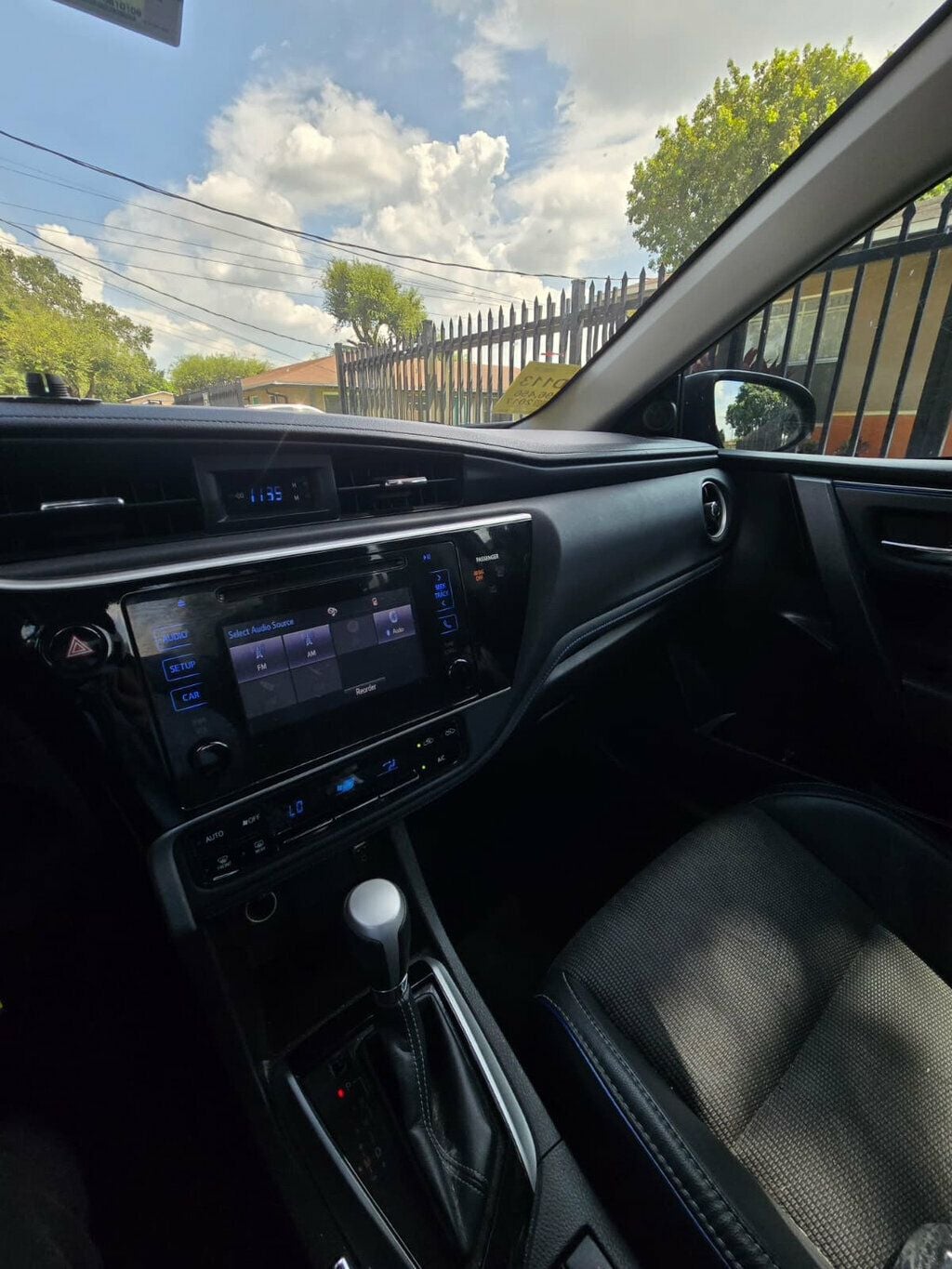 2017 Toyota Corolla  - 23070185 - 5
