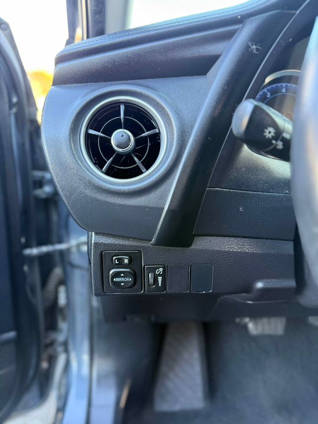 2017 Toyota Corolla  - 23029567 - 18