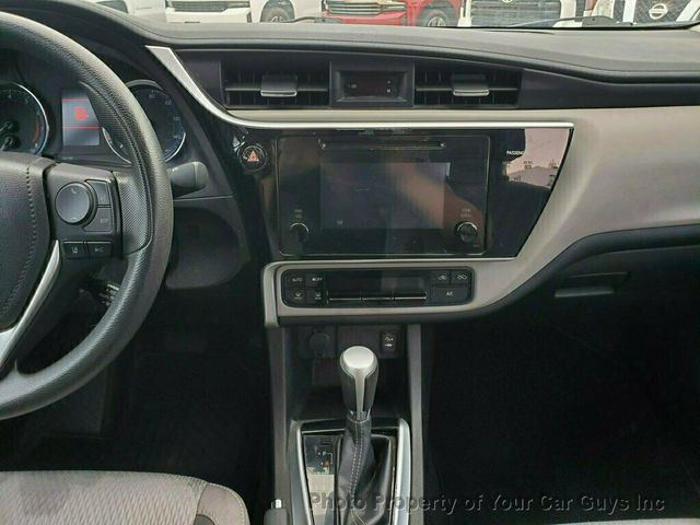 2017 Toyota Corolla  - 22981914 - 17
