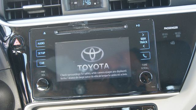 2017 Toyota Corolla JUST SRVICED , VERY CLEAN INSIDE AND OUT  - 22806235 - 14