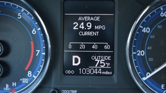 2017 Toyota Corolla JUST SRVICED , VERY CLEAN INSIDE AND OUT  - 22806235 - 2