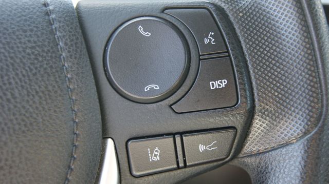 2017 Toyota Corolla JUST SRVICED , VERY CLEAN INSIDE AND OUT  - 22806235 - 31