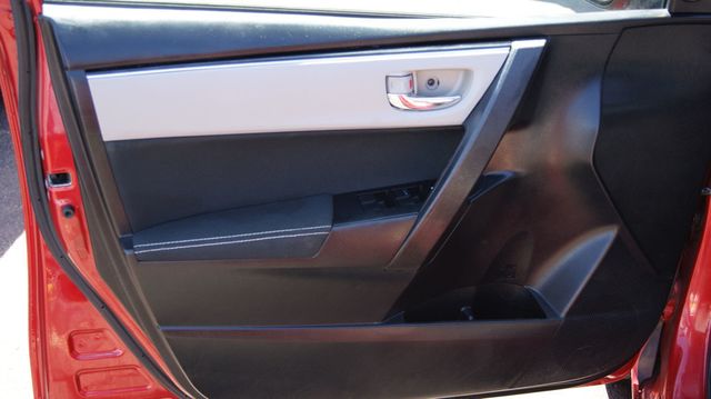 2017 Toyota Corolla JUST SRVICED , VERY CLEAN INSIDE AND OUT  - 22806235 - 38