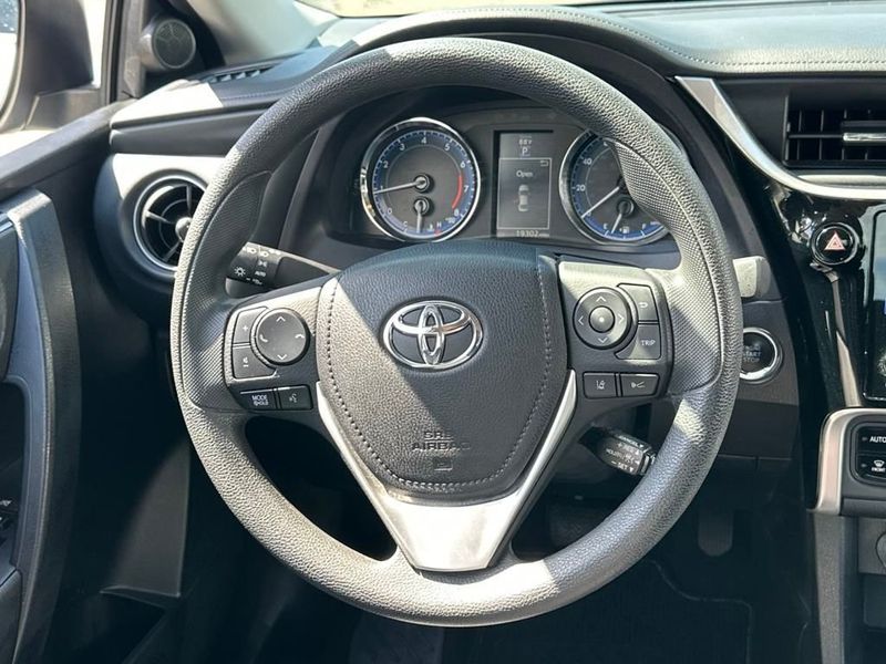 2017 Toyota Corolla L - 22943625 - 16