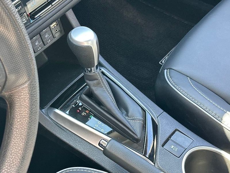 2017 Toyota Corolla L - 22943625 - 17