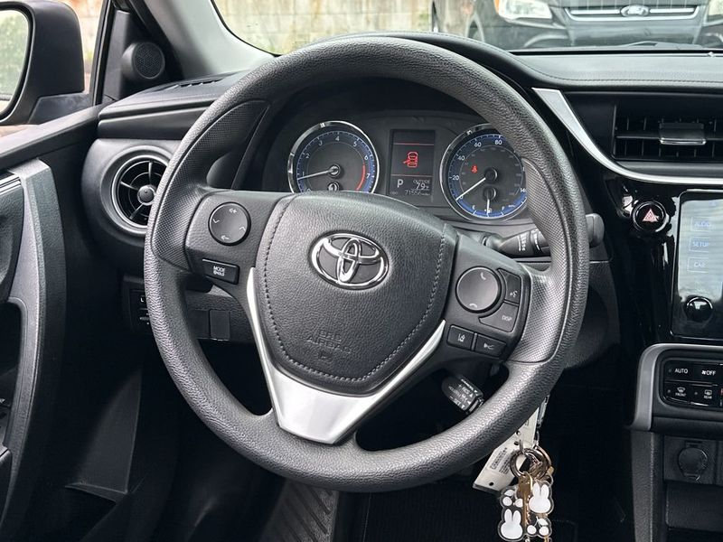 2017 Toyota Corolla L - 23036663 - 16