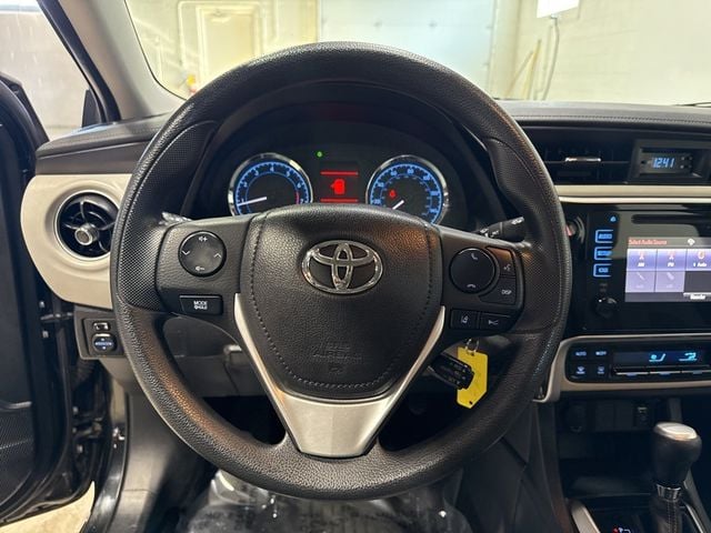 2017 Toyota Corolla L - 22976576 - 9