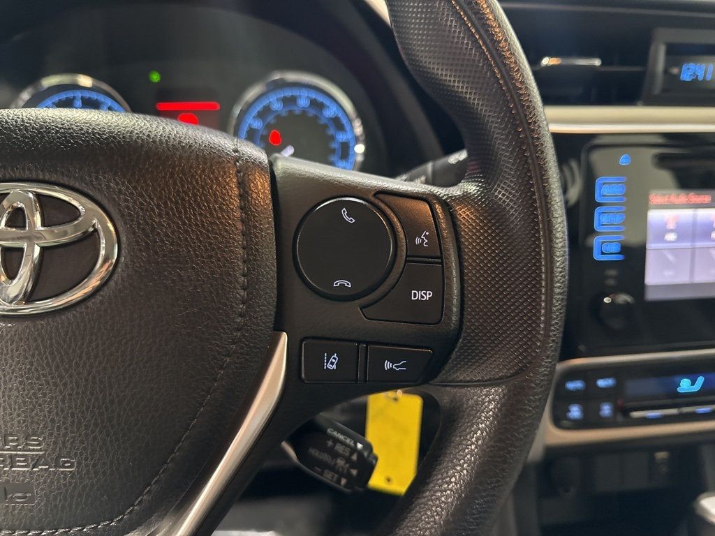 2017 Toyota Corolla L - 22976576 - 10