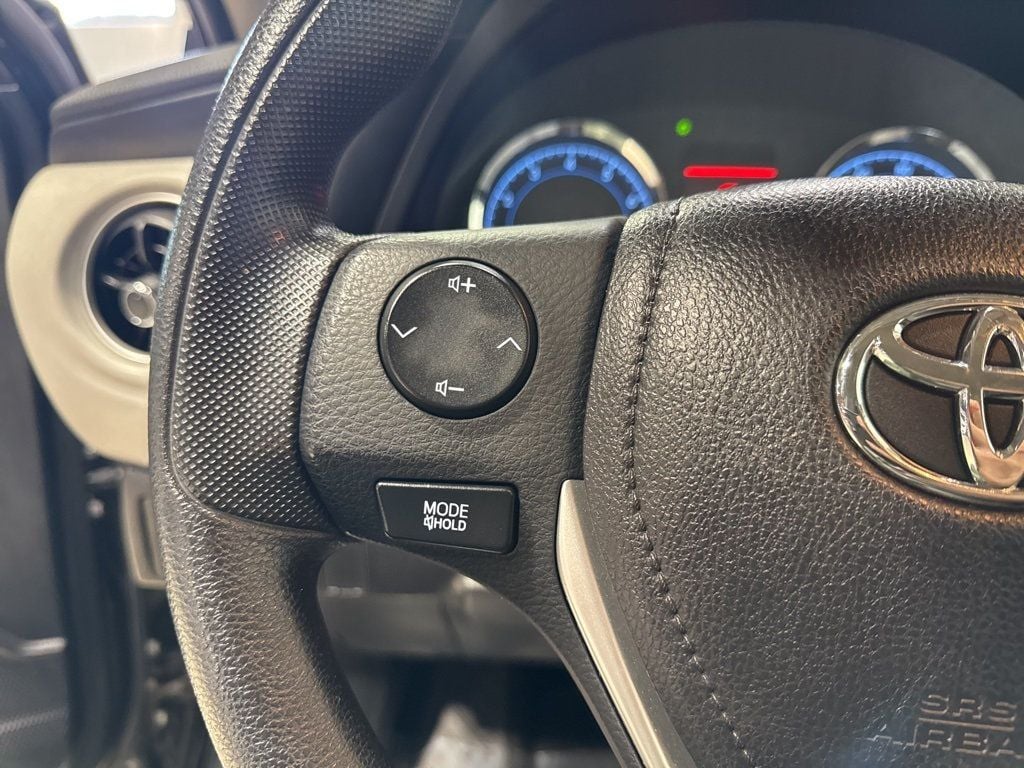 2017 Toyota Corolla L - 22976576 - 11