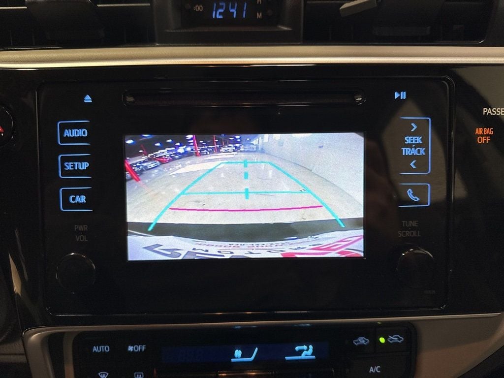 2017 Toyota Corolla L - 22976576 - 16