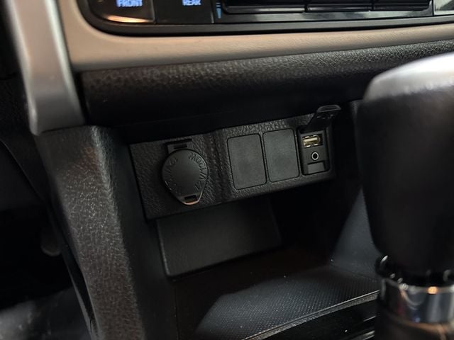 2017 Toyota Corolla L - 22976576 - 18