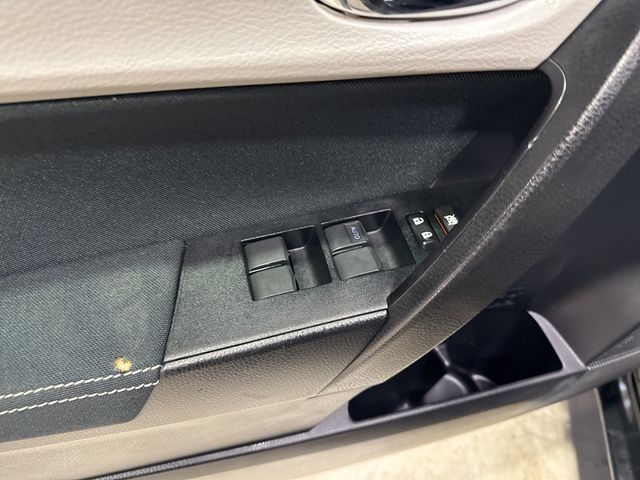 2017 Toyota Corolla L - 22976576 - 26