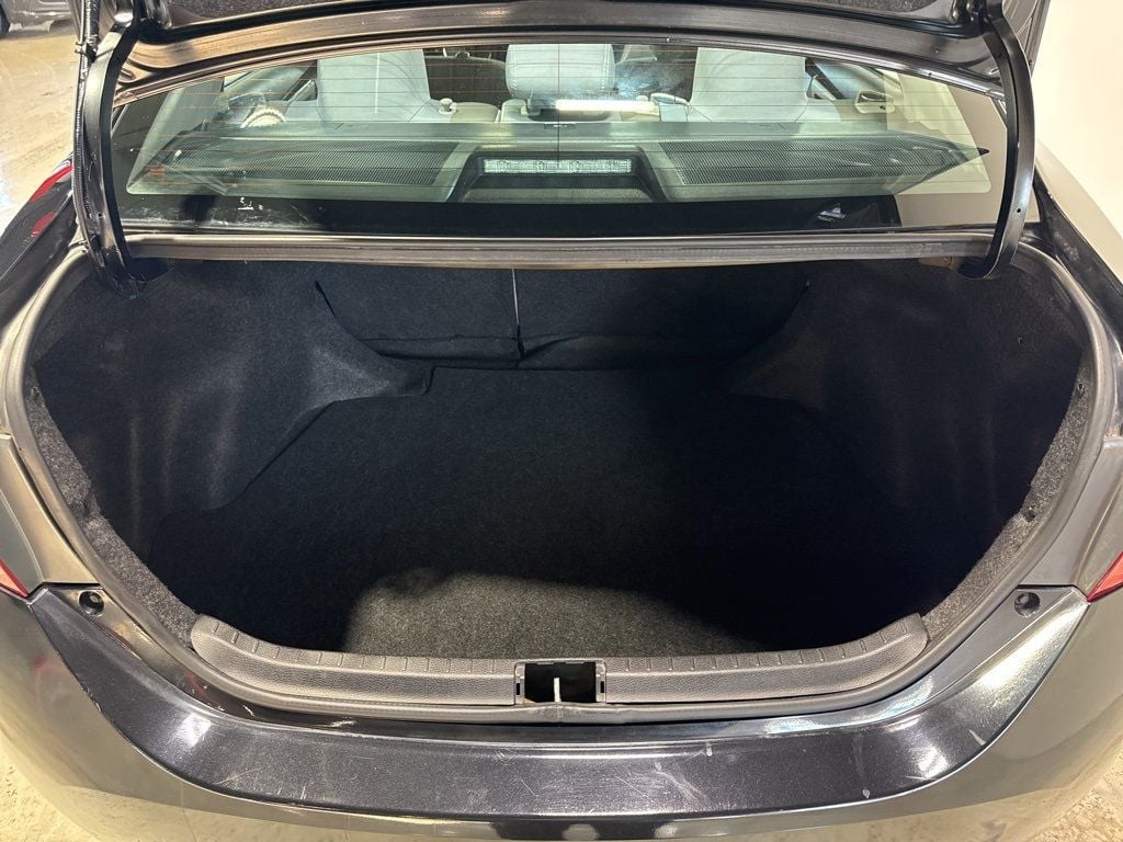 2017 Toyota Corolla L - 22976576 - 31