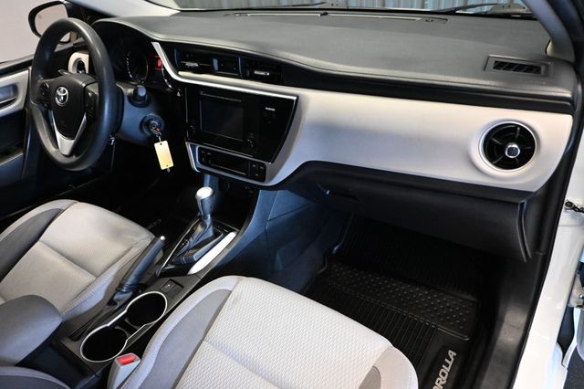 2017 Toyota Corolla LE - 23078334 - 9