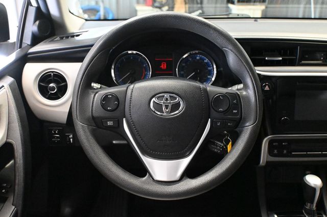 2017 Toyota Corolla LE - 23078334 - 10