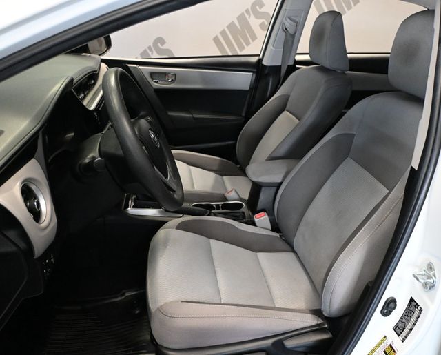 2017 Toyota Corolla LE - 23078334 - 14