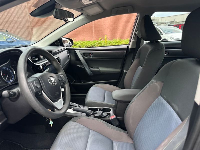2017 Toyota Corolla LE - 23036663 - 11