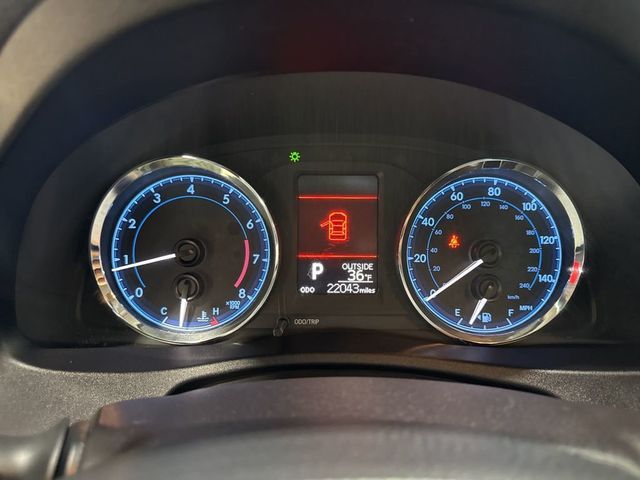 2017 Toyota Corolla LE - 22976576 - 13