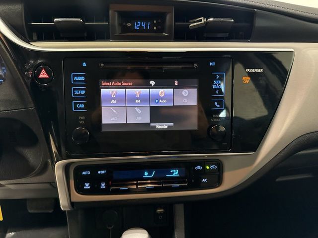 2017 Toyota Corolla LE - 22976576 - 14