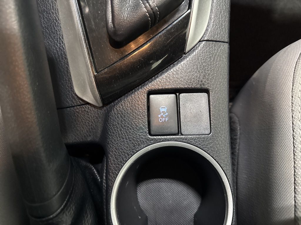 2017 Toyota Corolla LE - 22976576 - 20