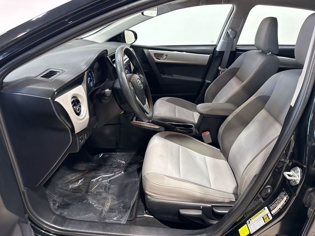 2017 Toyota Corolla LE - 22976576 - 21
