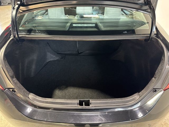 2017 Toyota Corolla LE - 22976576 - 31